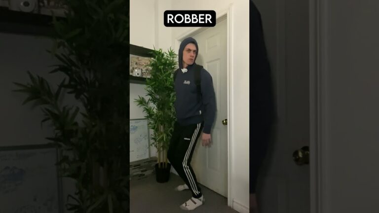 Barky Supplies Expert Tips Understanding Guard Dog Behaviors: Intruder Reactions 1704880678 maxresdefault Barky Supplies Expert Tips